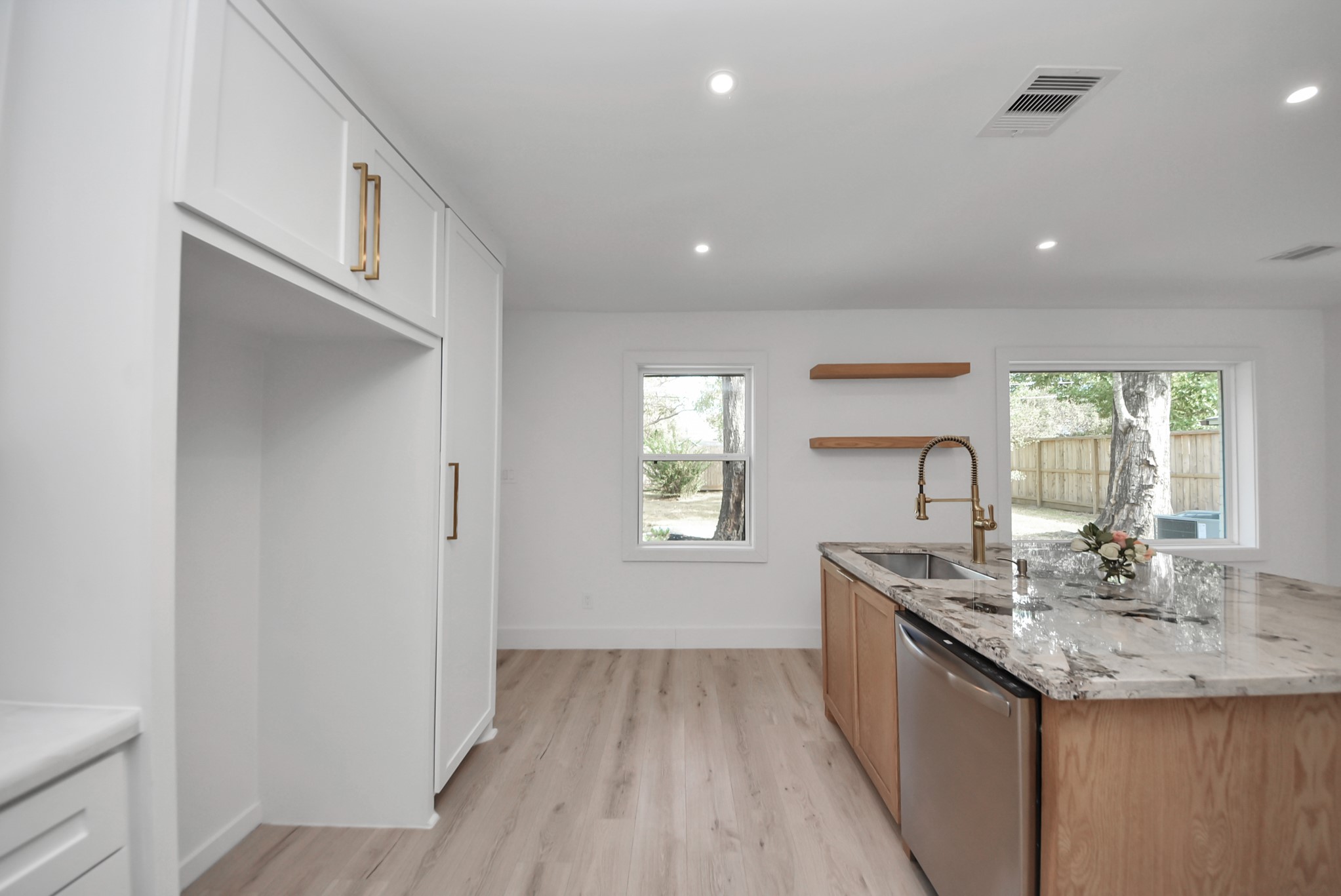 2318 Hialeah Drive Houston, TX 77018 - Photo 15 of 42