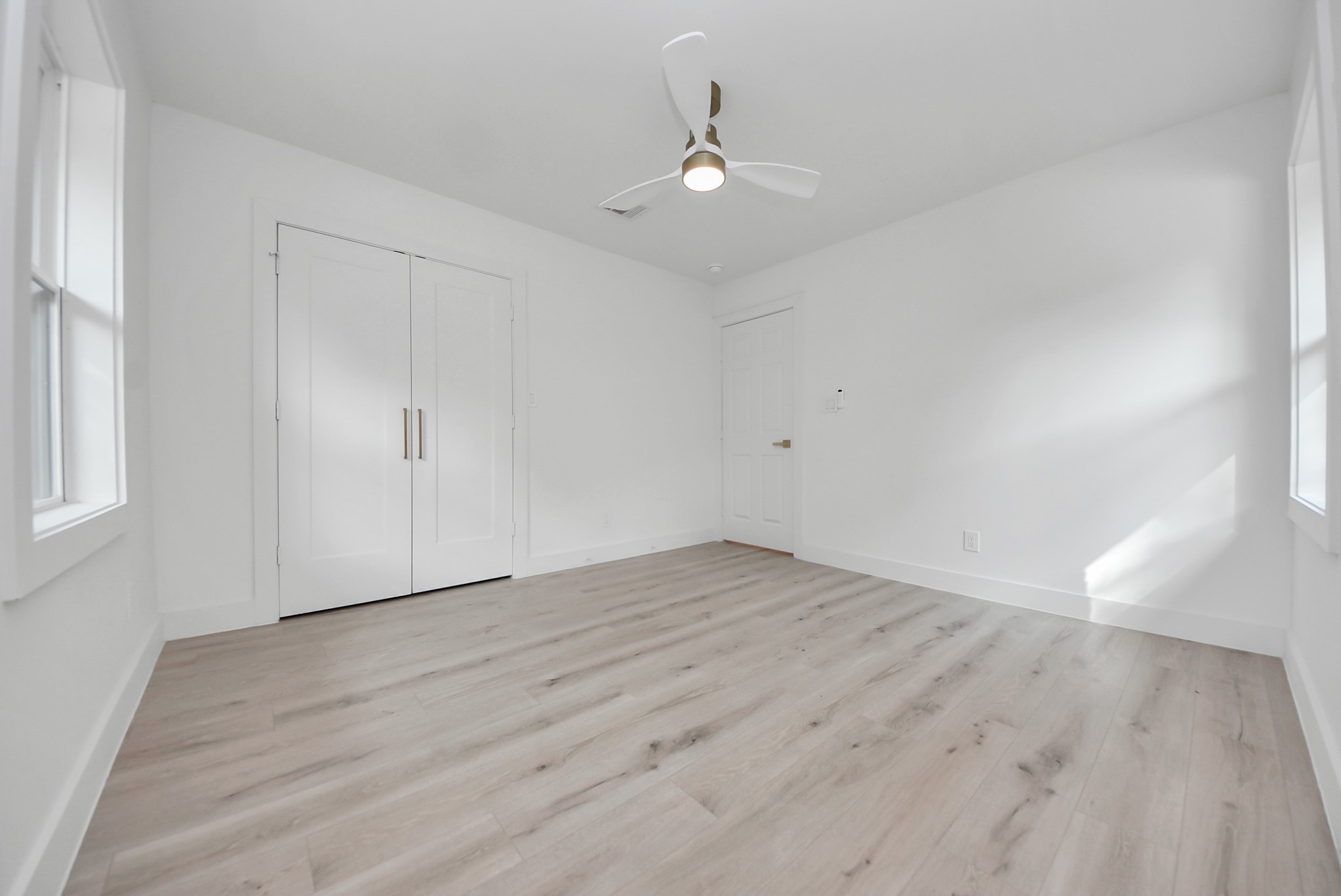 2318 Hialeah Drive Houston, TX 77018 - Photo 36 of 42 Third bedroom