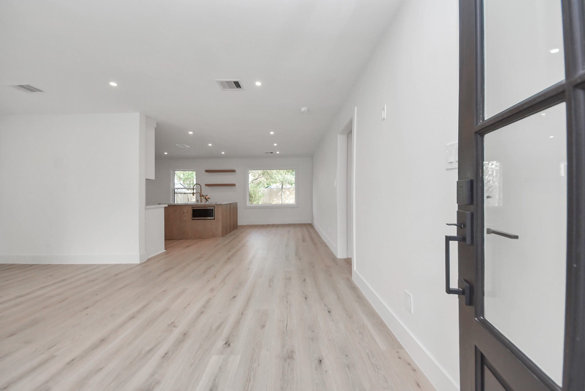 2318 Hialeah Drive Houston, TX 77018 - Photo 9 of 42