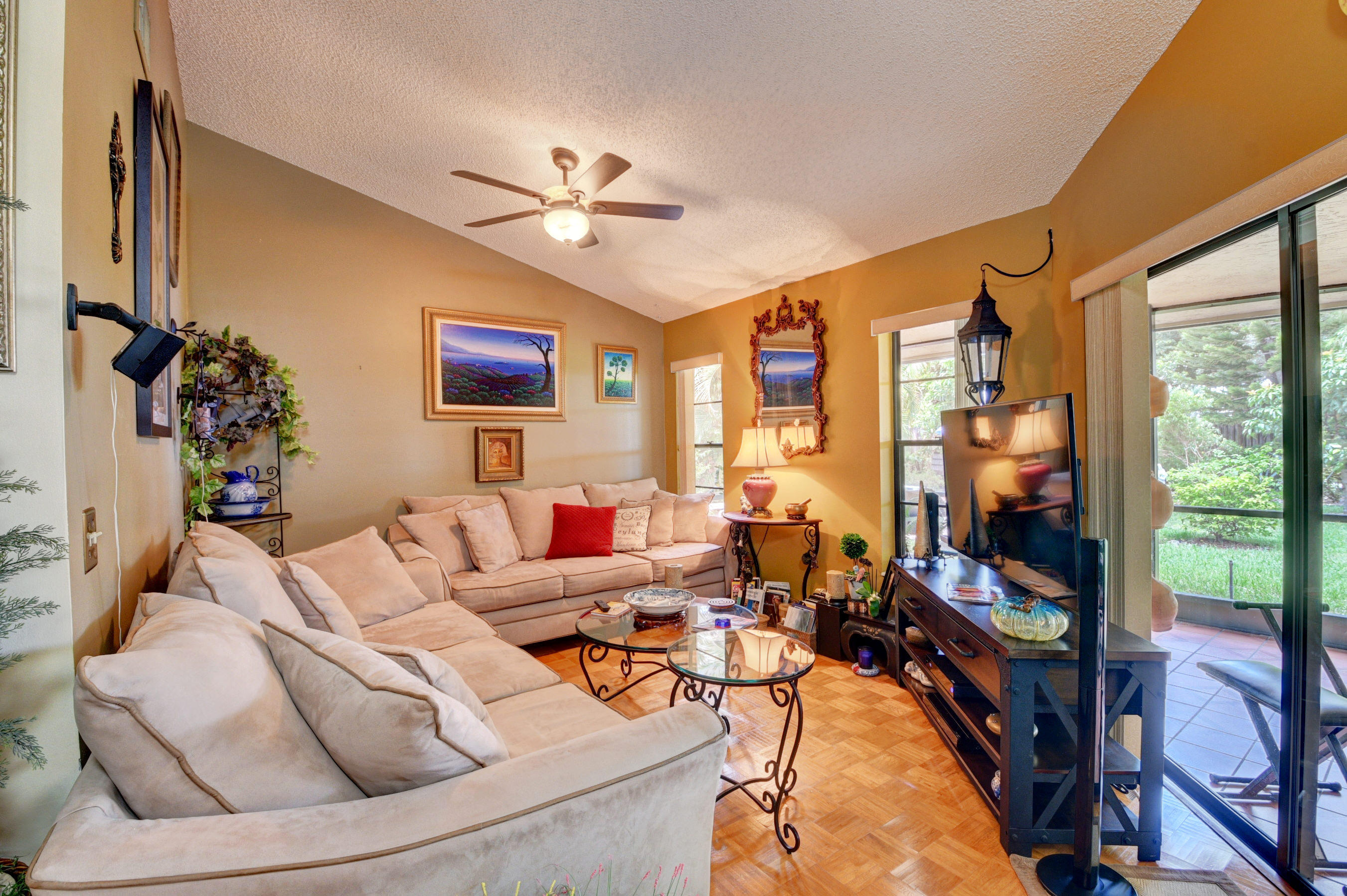 9233 Neptunes Basin Court Boca Raton, FL 33434 - Photo 19 of 31 FAMILY ROOM