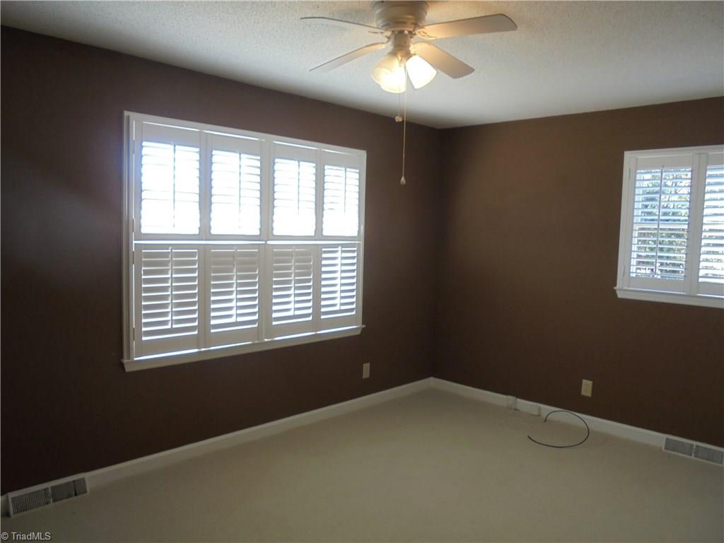 723 Guilford Road Jamestown, NC 27282 - Photo 21 of 30 Gallery Image 21