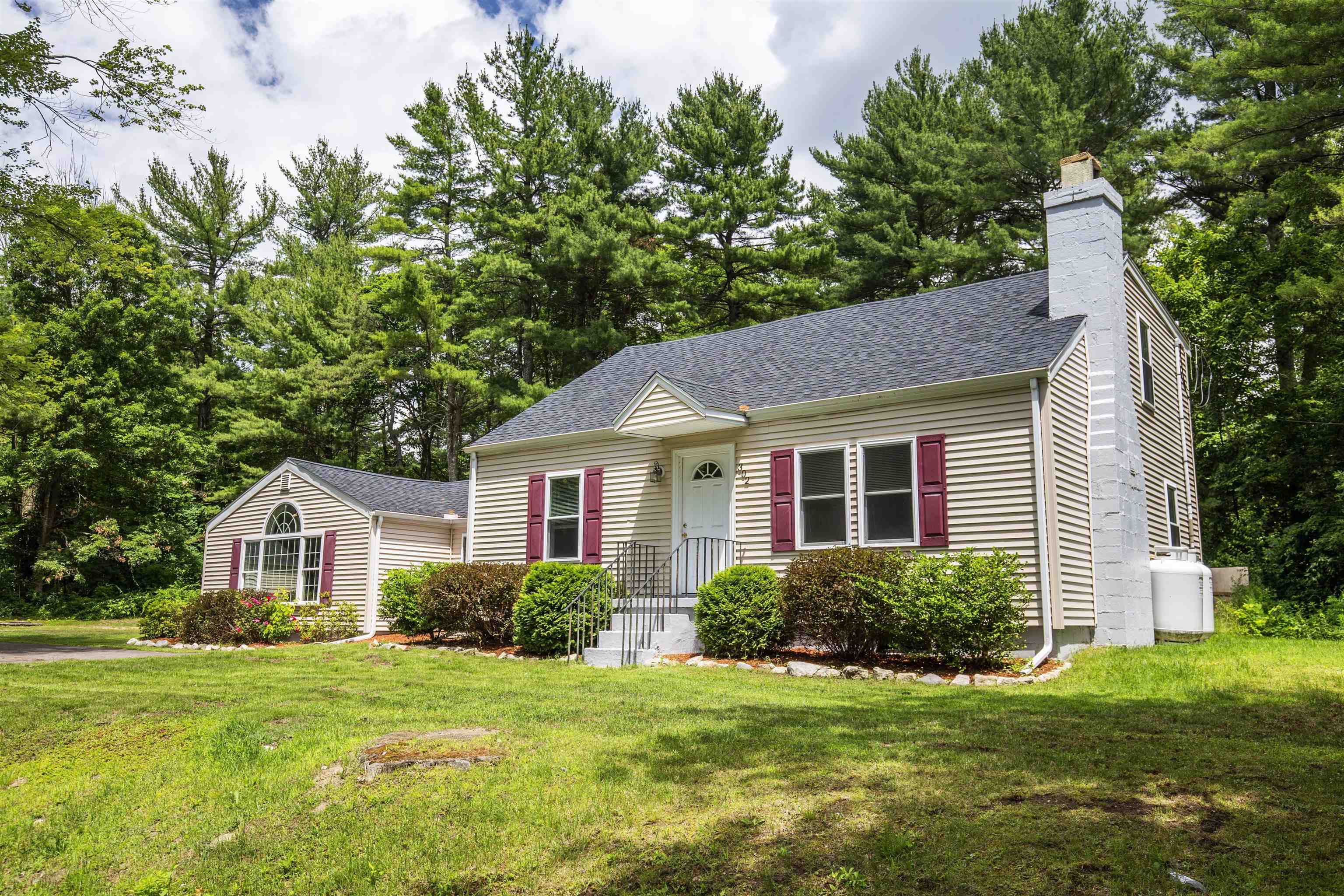 302 High Range Road Londonderry, NH 03053 - Photo 1 of 31