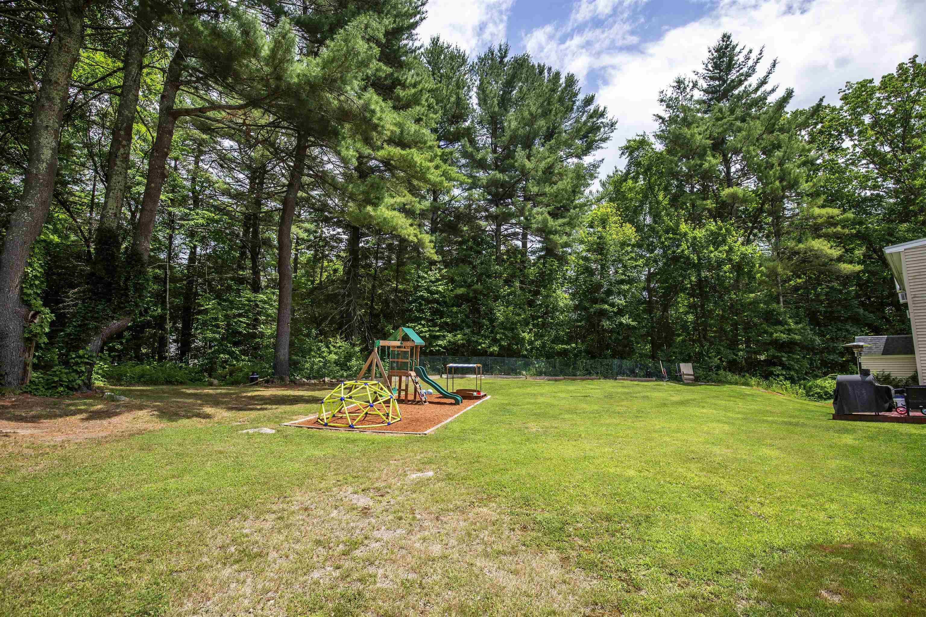 302 High Range Road Londonderry, NH 03053 - Photo 29 of 31
