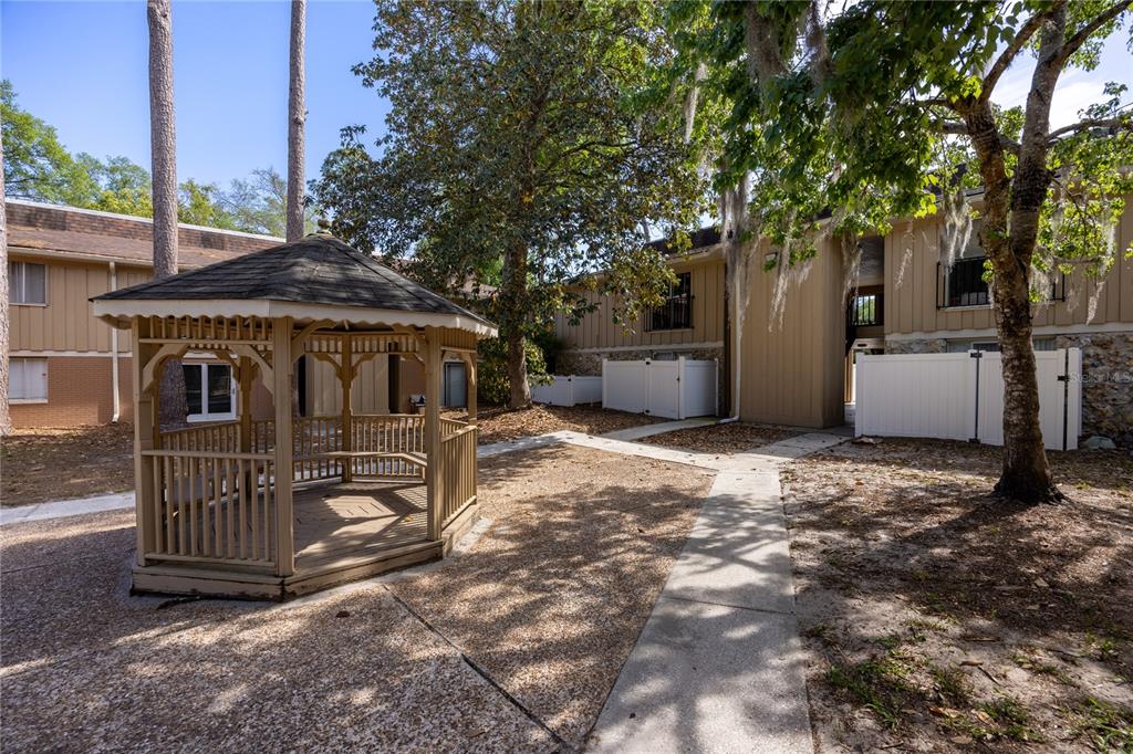 507 Northwest 39th Road, Unit 114 Gainesville, FL 32607 - Photo 23 of 41