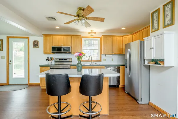 $399,000 | 189 Wilsonville Road, Thompson, CT 06255