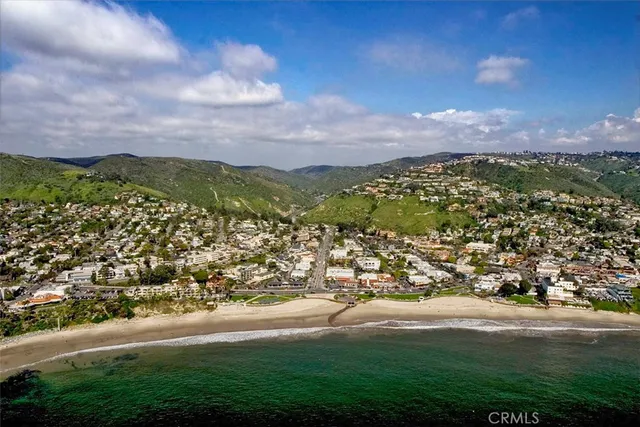 $6,200 | 21771 Ocean Vista Drive, Unit 29, Laguna Beach, CA 92651