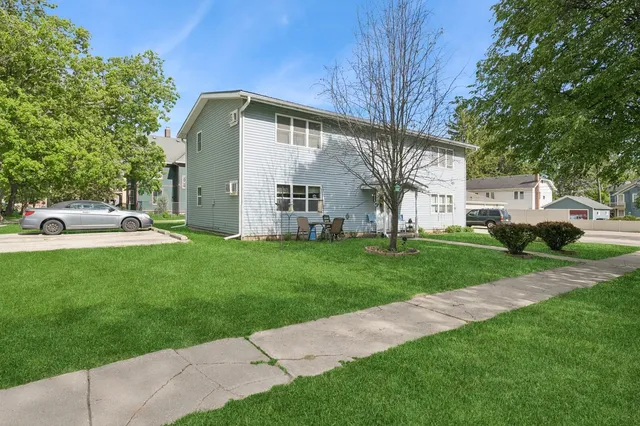 $1,500,000 | 1128 Wisconsin Street, Lake Geneva, WI 53147