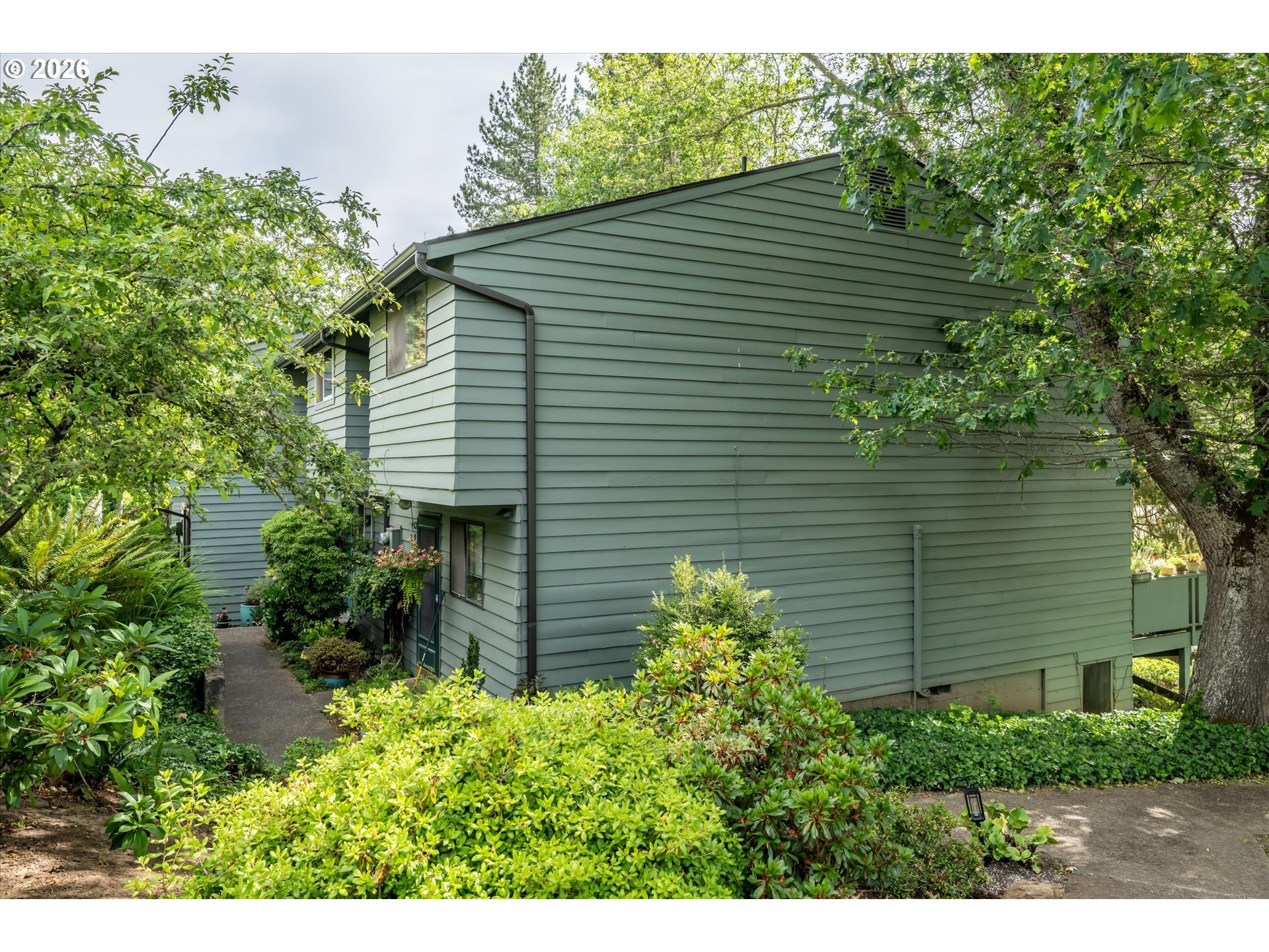 4431 Fox Hollow Road, Unit 6 Eugene, OR 97405 - Photo 26 of 46