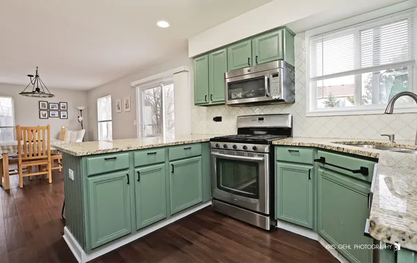 $3,250 | 2764 Olympic Court, Aurora, IL 60503