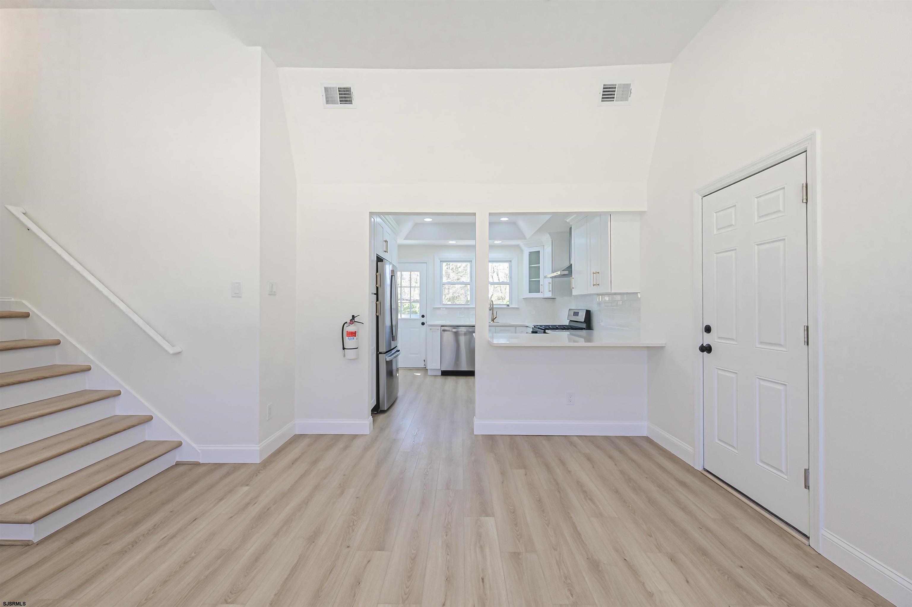 217 South Pitney Road Galloway Township, NJ 08205 - Photo 5 of 40