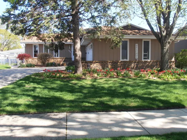 $399,900 | 9205 Idlewild Drive, Highland, IN 46322