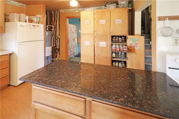 $249,900 | 103 West 3rd Street, Garden City, MO 64747