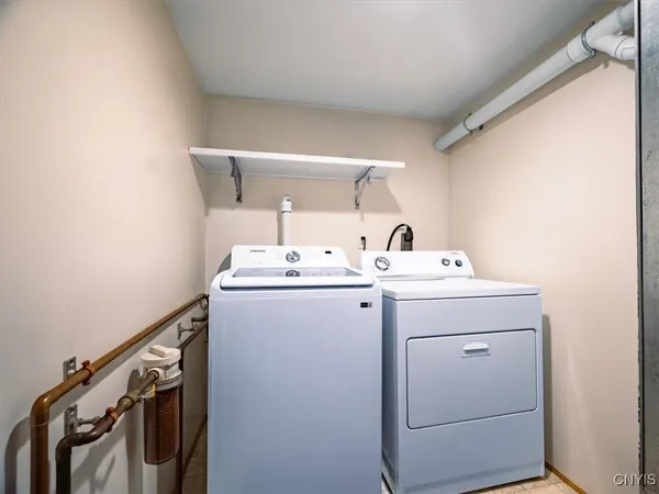 $184,900 | 17 Factory Street, Constantia, NY 13042