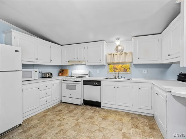 $199,900 | 17 Factory Street, Constantia, NY 13042