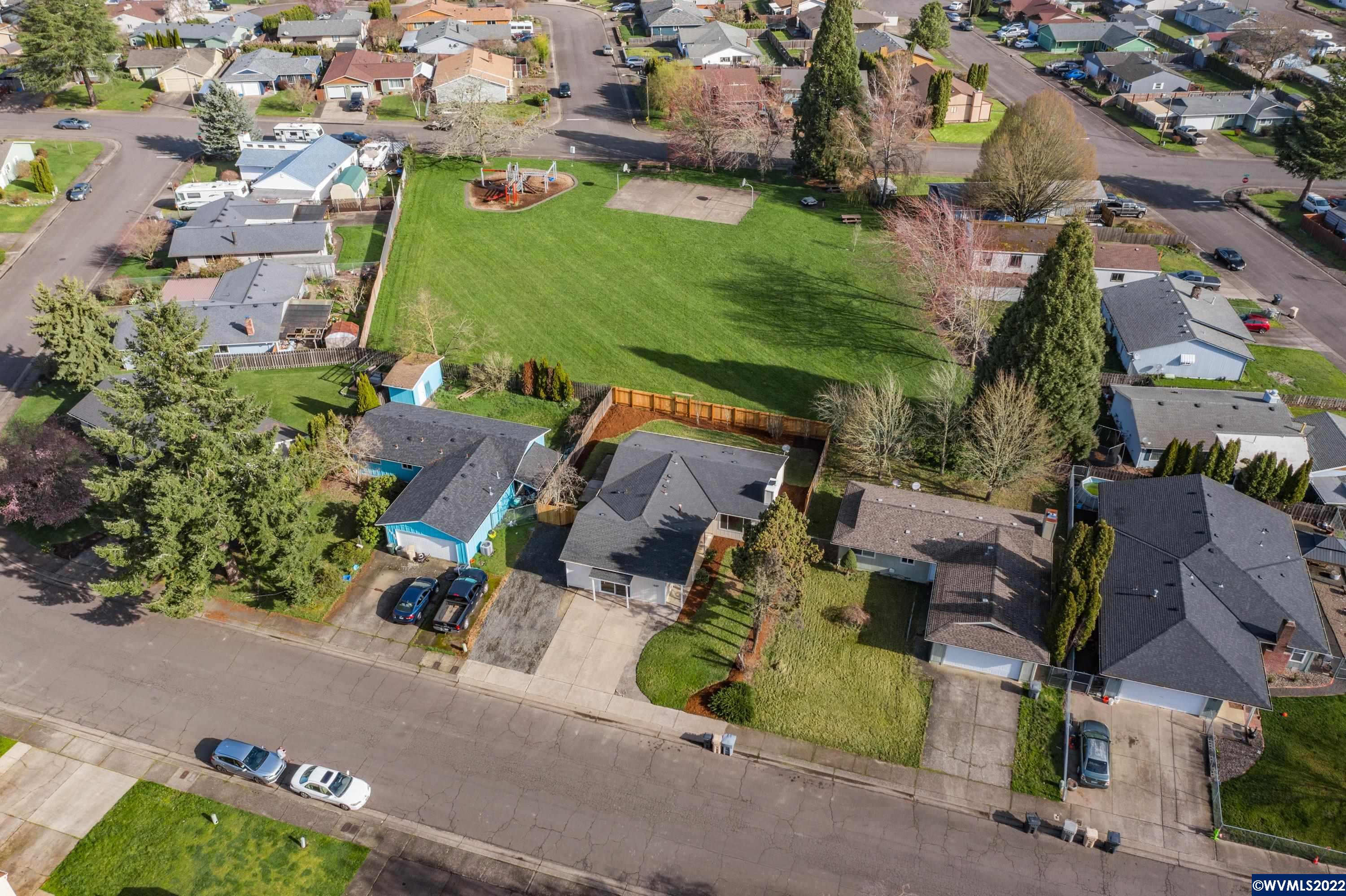 1597 Del Rio Avenue Southeast Albany, OR 97322 - Photo 1 of 42 Gallery Image 1