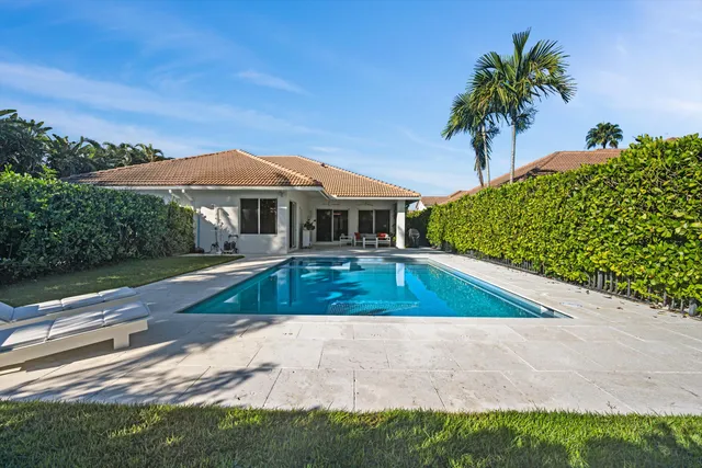 $1,725,000 | 2940 Twin Oaks Way, Wellington, FL 33414