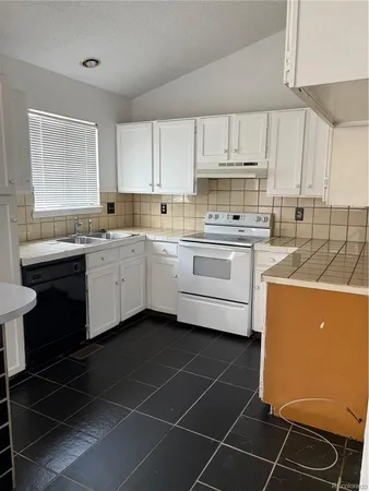 $379,000 | 1553 South Carson Street, Aurora, CO 80012