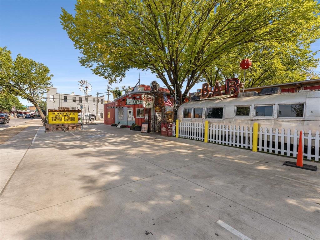 2015 North Prairie Avenue, Unit 202 Dallas, TX 75204 - Photo 36 of 40