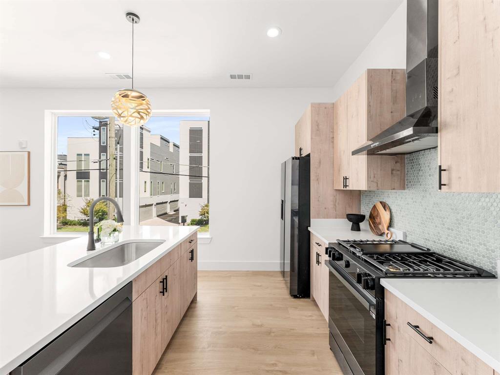 2015 North Prairie Avenue, Unit 202 Dallas, TX 75204 - Photo 6 of 40