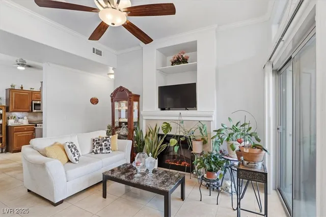 $300,000 | 8985 South Durango Drive, Unit 1082, Las Vegas, NV 89113