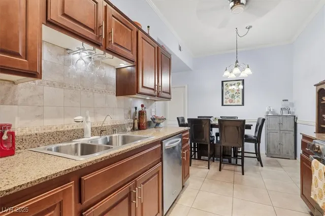 $300,000 | 8985 South Durango Drive, Unit 1082, Las Vegas, NV 89113