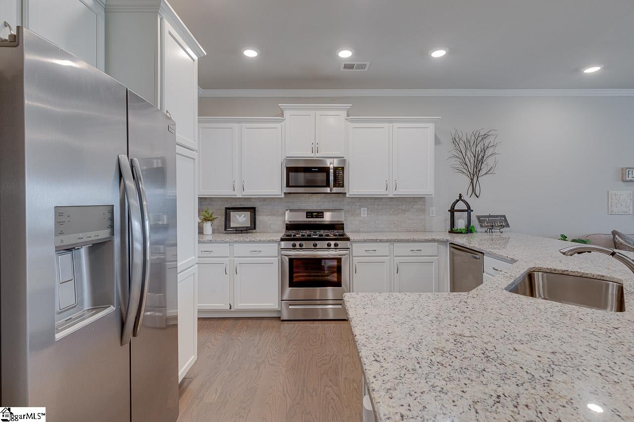 100 Coosa Lane Anderson, SC 29621 - Photo 6 of 36 Gallery Image 6
