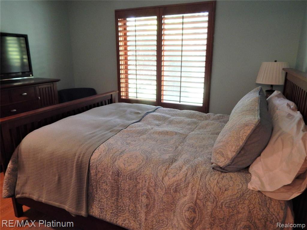 9073 Townley Road Fenton, MI 48430 - Photo 43 of 68