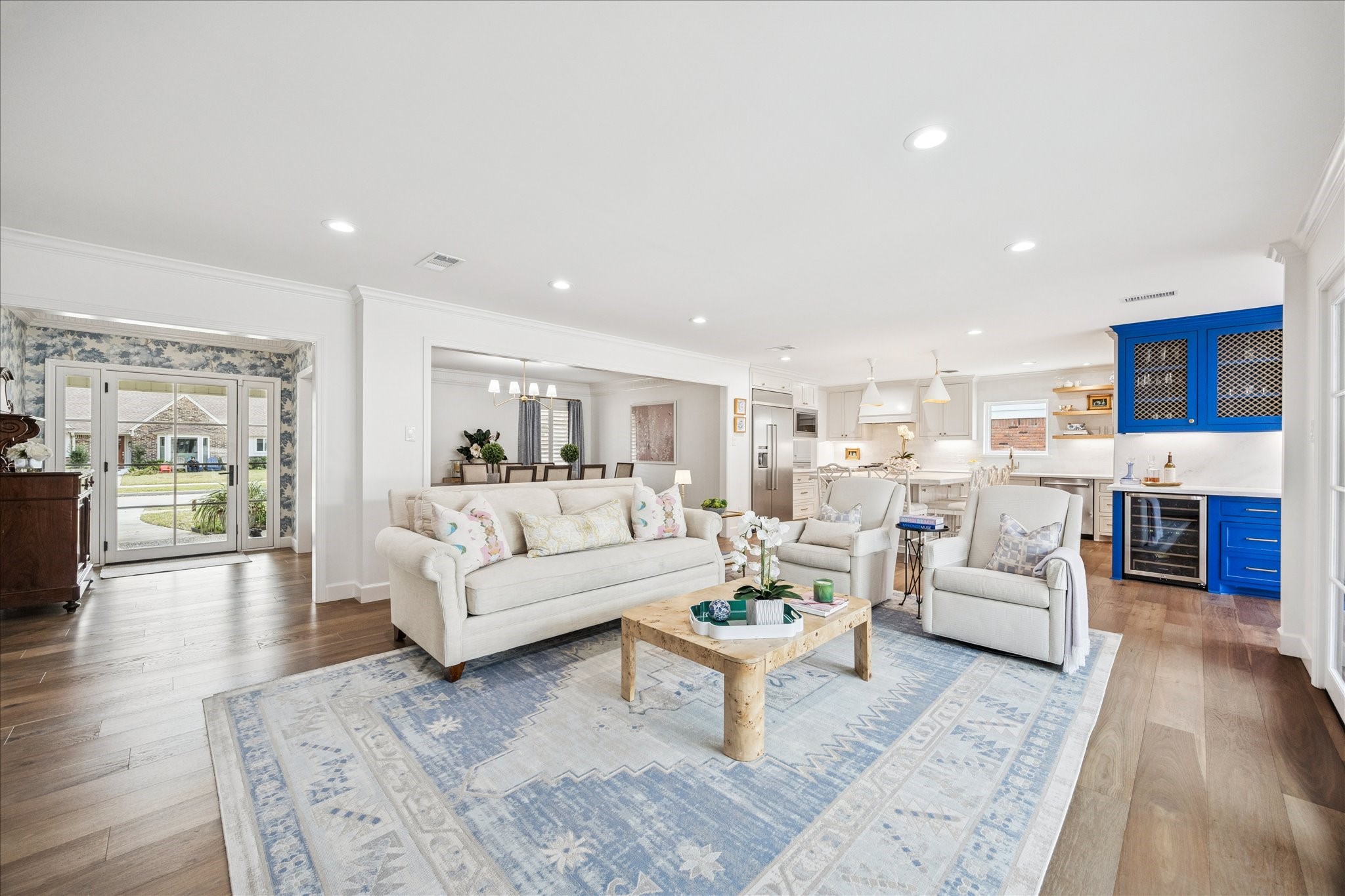 7906 Meadowbriar Lane Houston, TX 77063 - Photo 11 of 34