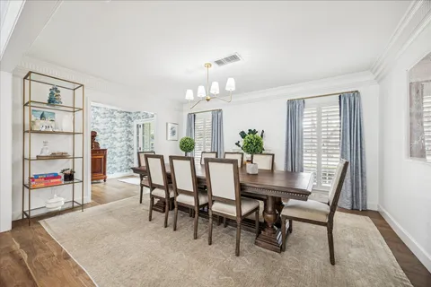 $775,000 | 7906 Meadowbriar Lane, Houston, TX 77063