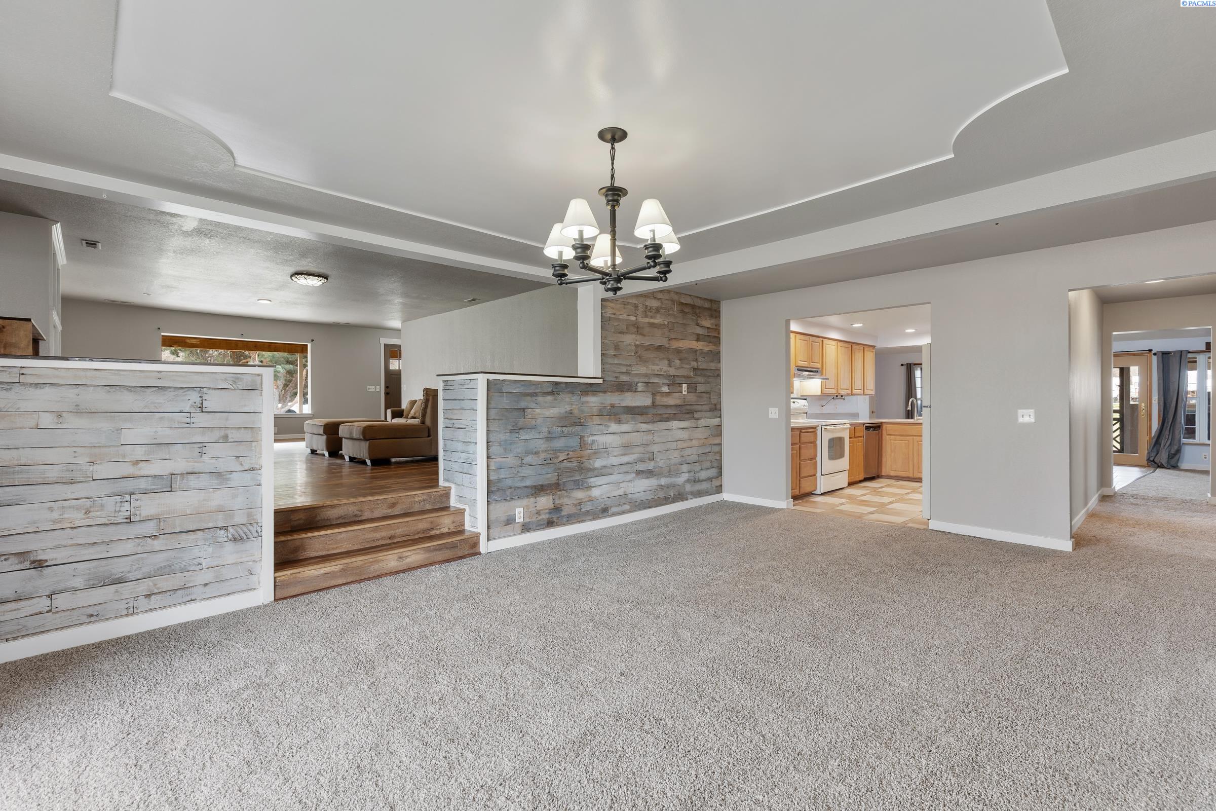 70203 Ridge Road West Richland, WA 99353 - Photo 7 of 30 Gallery Image 7