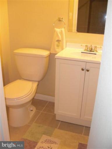 1037 Stamford Road Baltimore, MD 21229 - Photo 14 of 15 Half Bath 1