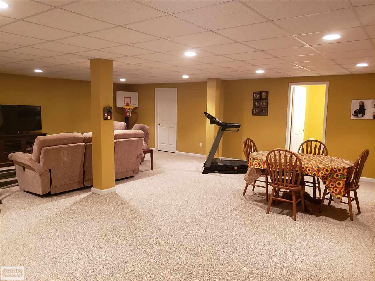 2484 Riley Center Road Memphis, MI 48041 - Photo 16 of 25 31366691-15.JPG