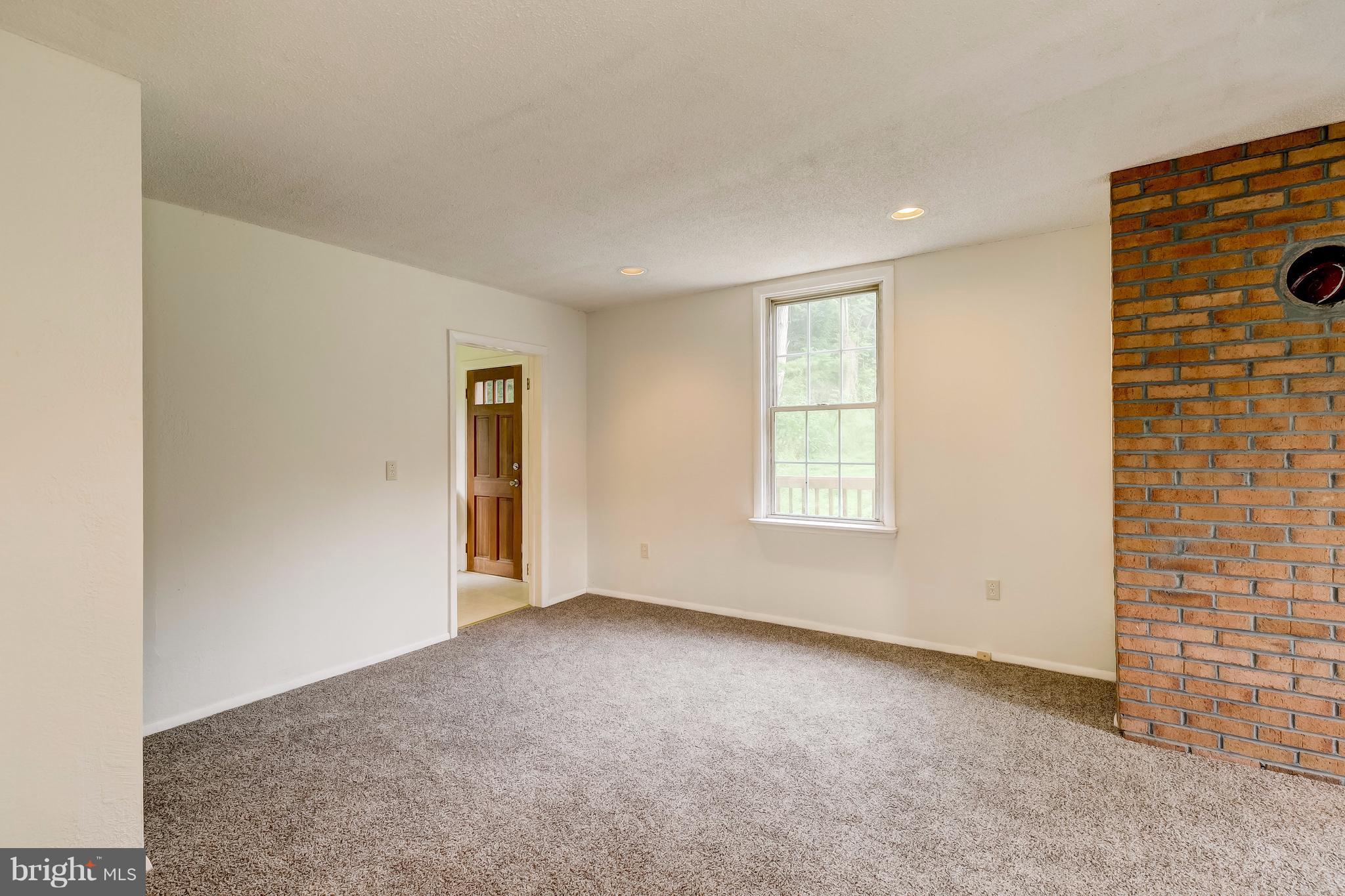 1914 Parsonage Road Parkton, MD 21120 - Photo 12 of 26 Interior (General)