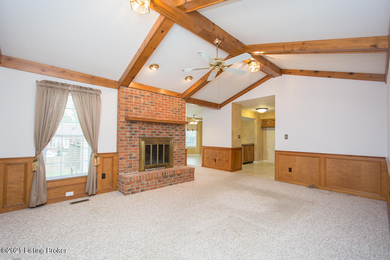 2805 Lexham Road Louisville, KY 40220 - Photo 19 of 54 Family Room