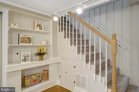 $699,900 | 4789 21st Road North, Arlington, VA 22207
