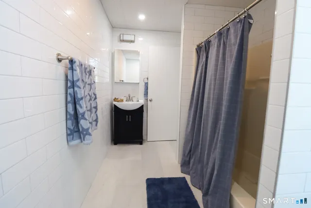 $1,295 | 156 Garfield Avenue, Unit 6, New London, CT 06320