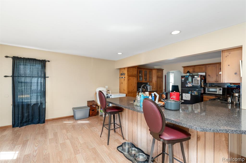 38727 Wade Road Romulus, MI 48174 - Photo 8 of 25 Gallery Image 8