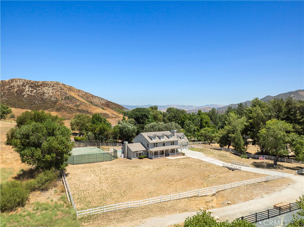 25707 Pacy Street Newhall, CA 91321 - Photo 5 of 62