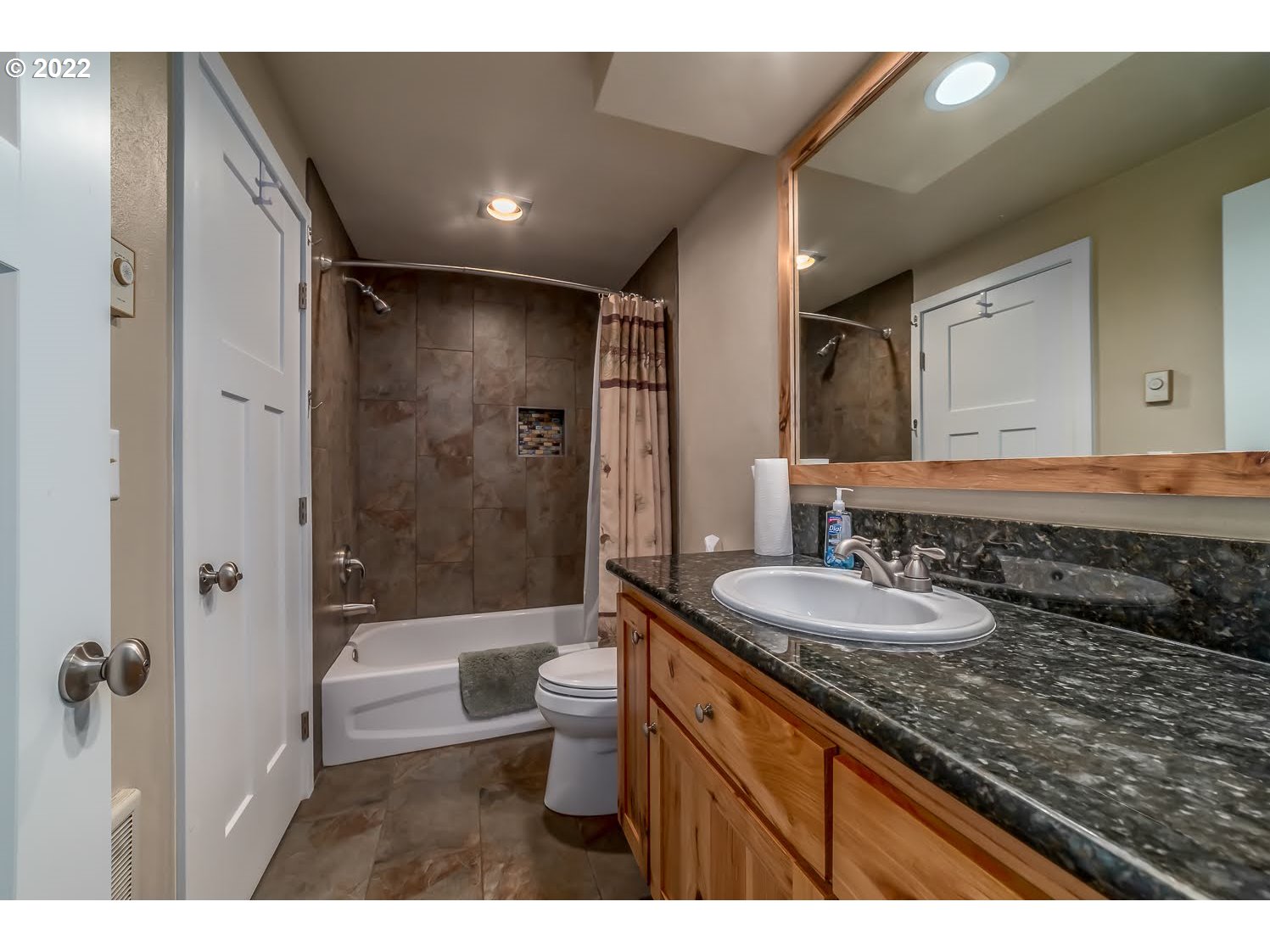 214 Trailside Loop Eugene, OR 97405 - Photo 20 of 32 Gallery Image 20