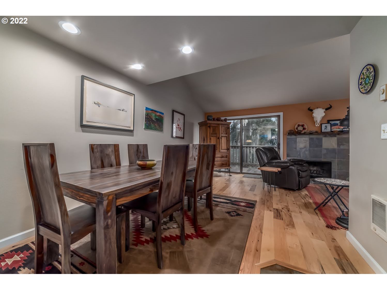 214 Trailside Loop Eugene, OR 97405 - Photo 2 of 32 Gallery Image 2