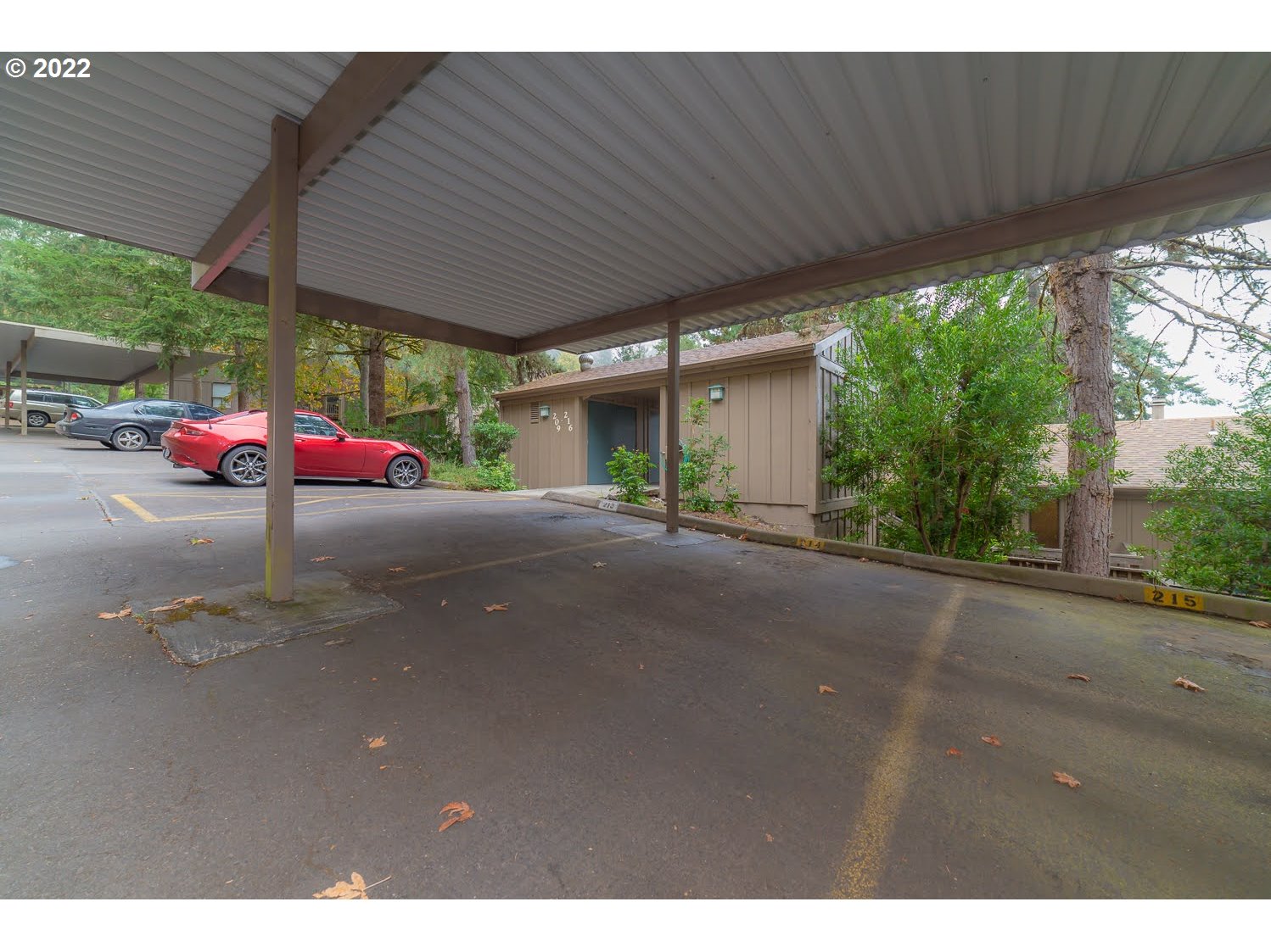 214 Trailside Loop Eugene, OR 97405 - Photo 24 of 32 Gallery Image 24