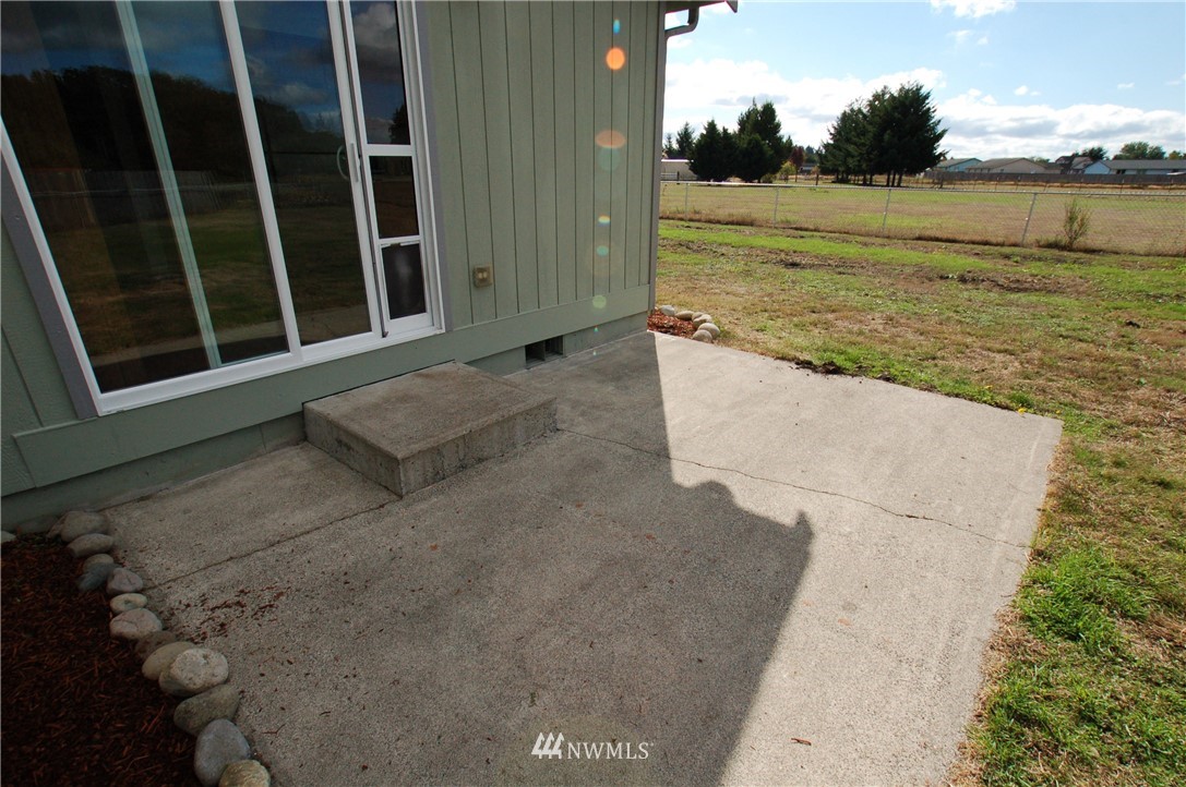4121 Violet Court Southwest Rochester, WA 98579 - Photo 20 of 21 a view of an ocean beach