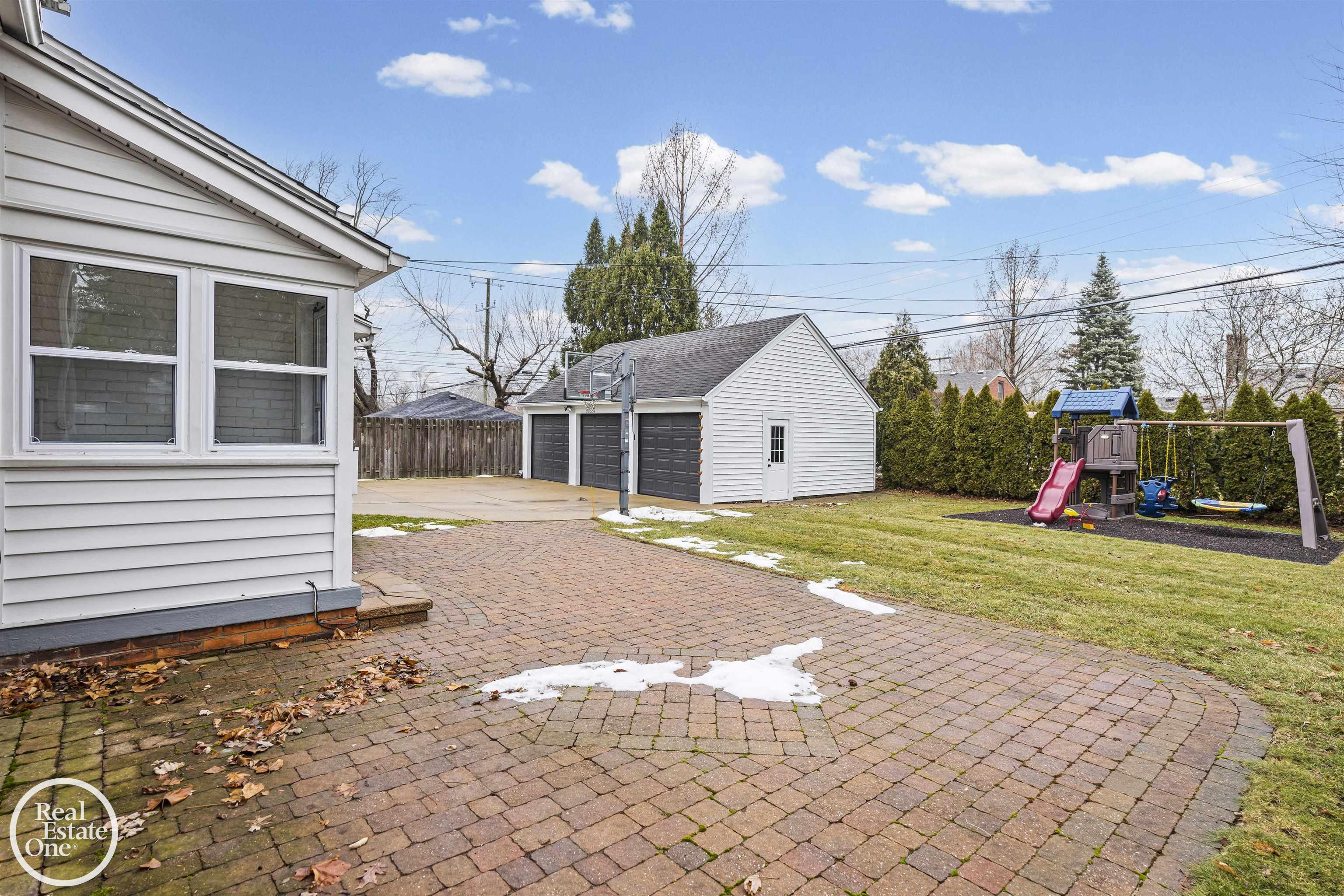 644 Hawthorne Road Grosse Pointe, MI 48236 - Photo 65 of 79 50197100-16ffe5f1-0223-4bac-974f-58aa131000b2.JPG