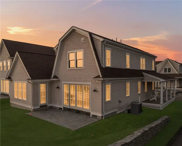 $1,949,000 | 4 Lookout Lane, Portsmouth, RI 02871
