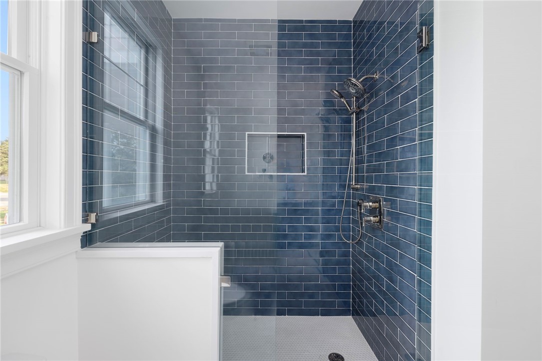 4 Lookout Lane Portsmouth, RI 02871 - Photo 22 of 46