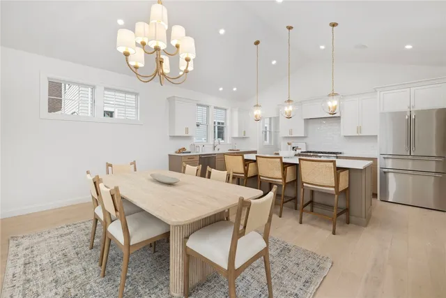 $1,949,000 | 4 Lookout Lane, Portsmouth, RI 02871