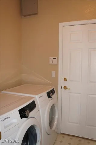 $2,500 | 235 Crooked Tree Drive, Las Vegas, NV 89148