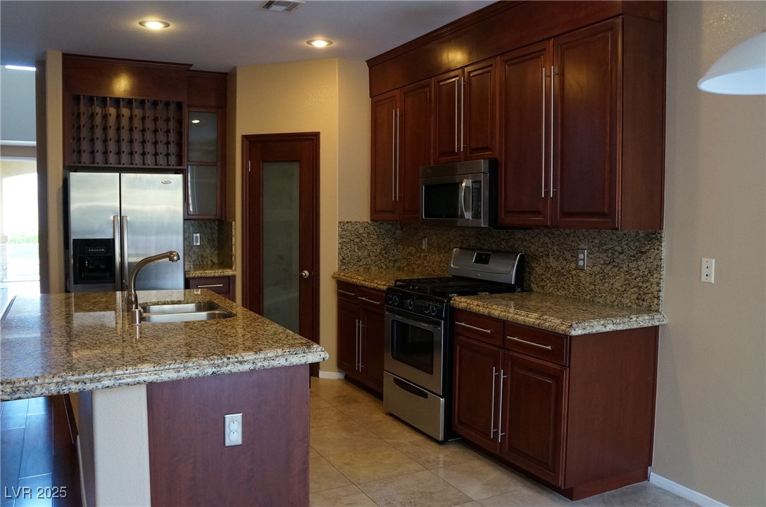 235 Crooked Tree Drive Las Vegas, NV 89148 - Photo 6 of 34