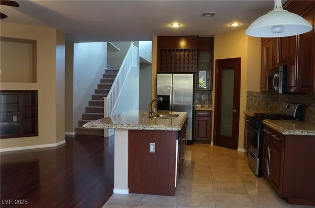 $2,500 | 235 Crooked Tree Drive, Las Vegas, NV 89148