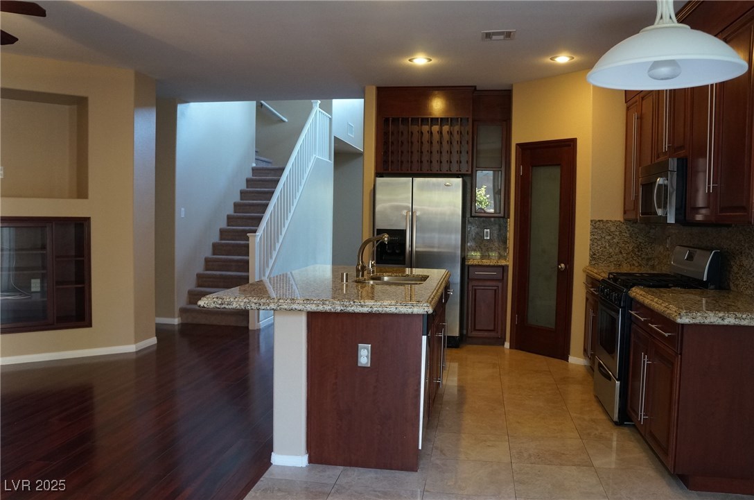 235 Crooked Tree Drive Las Vegas, NV 89148 - Photo 7 of 34